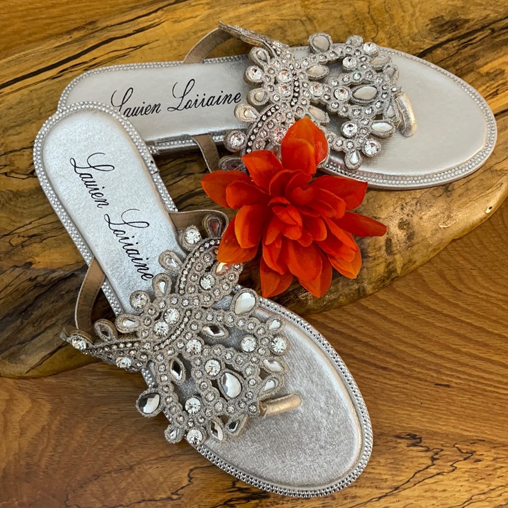 NWOT Lauien Laiiaine Rhinestone Sandals